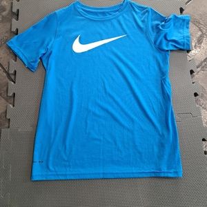 Dry fit nike shirt